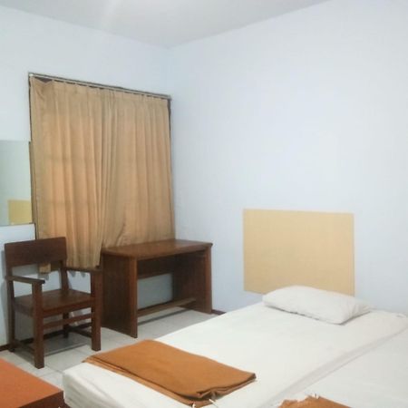 Oyo 2240 Simpang Tujuh Residence Kudus Dış mekan fotoğraf