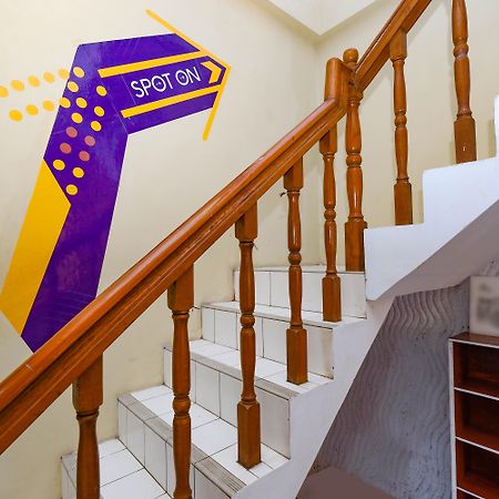 Oyo 2240 Simpang Tujuh Residence Kudus Dış mekan fotoğraf