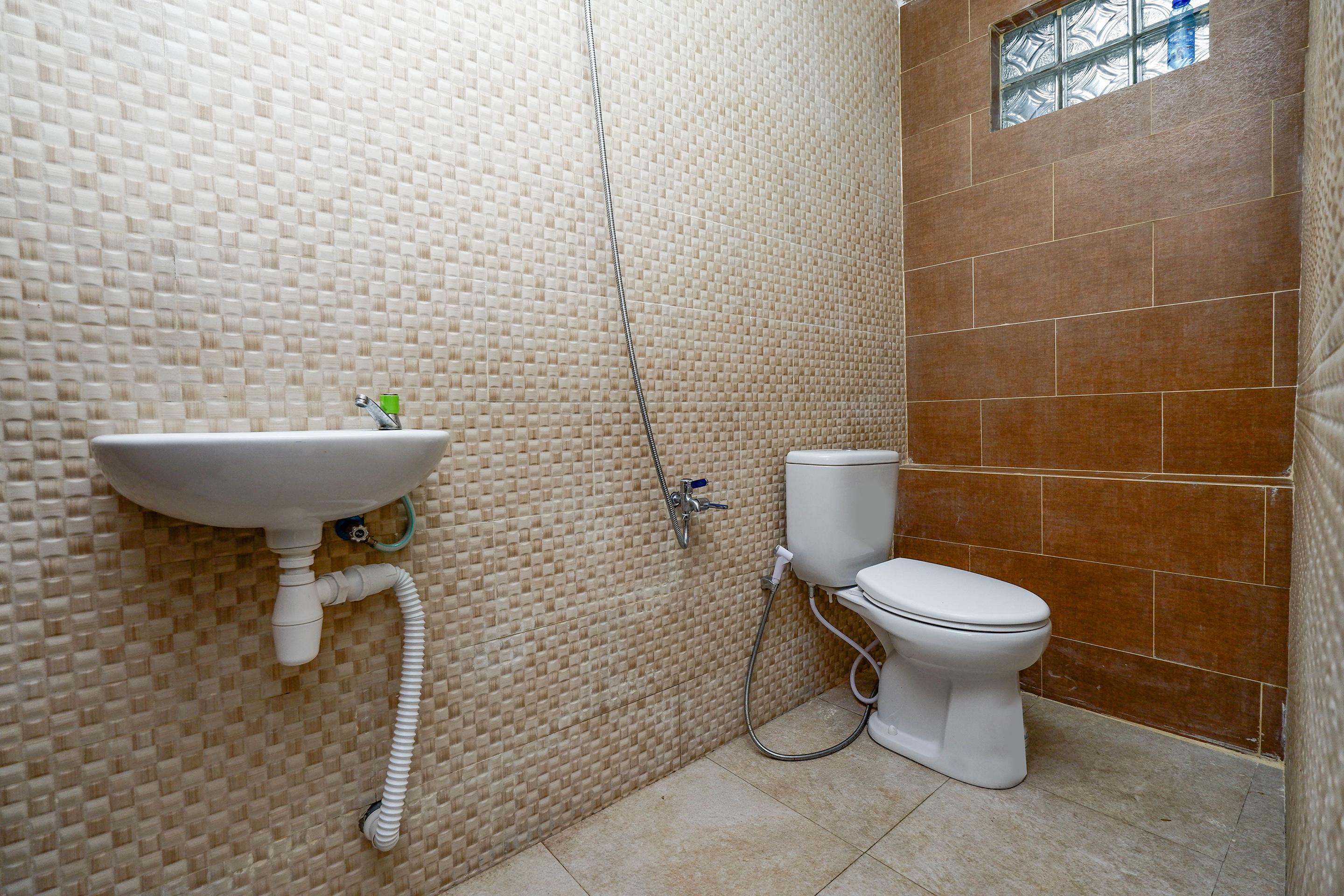 Oyo 2240 Simpang Tujuh Residence Kudus Dış mekan fotoğraf