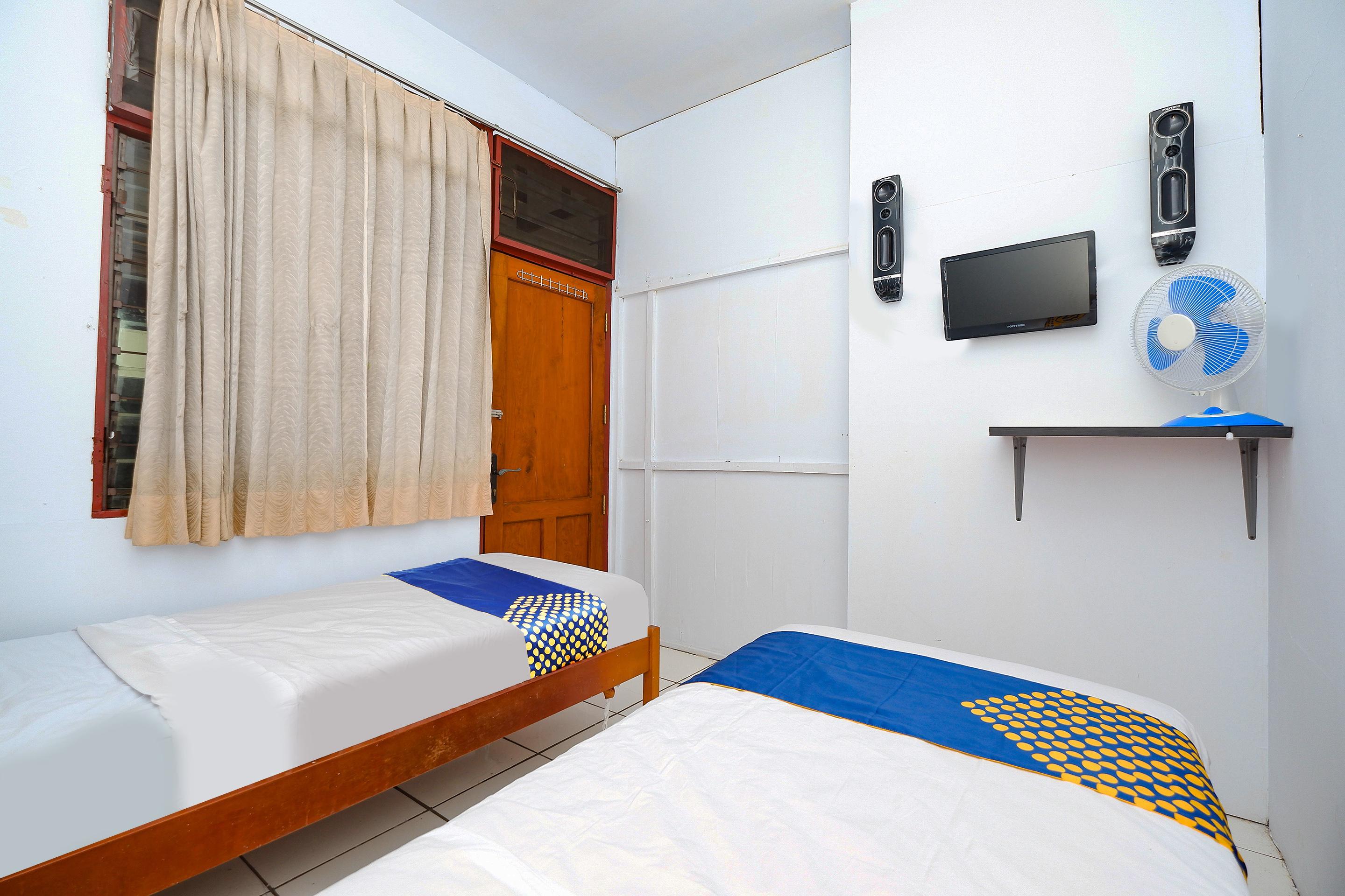 Oyo 2240 Simpang Tujuh Residence Kudus Dış mekan fotoğraf
