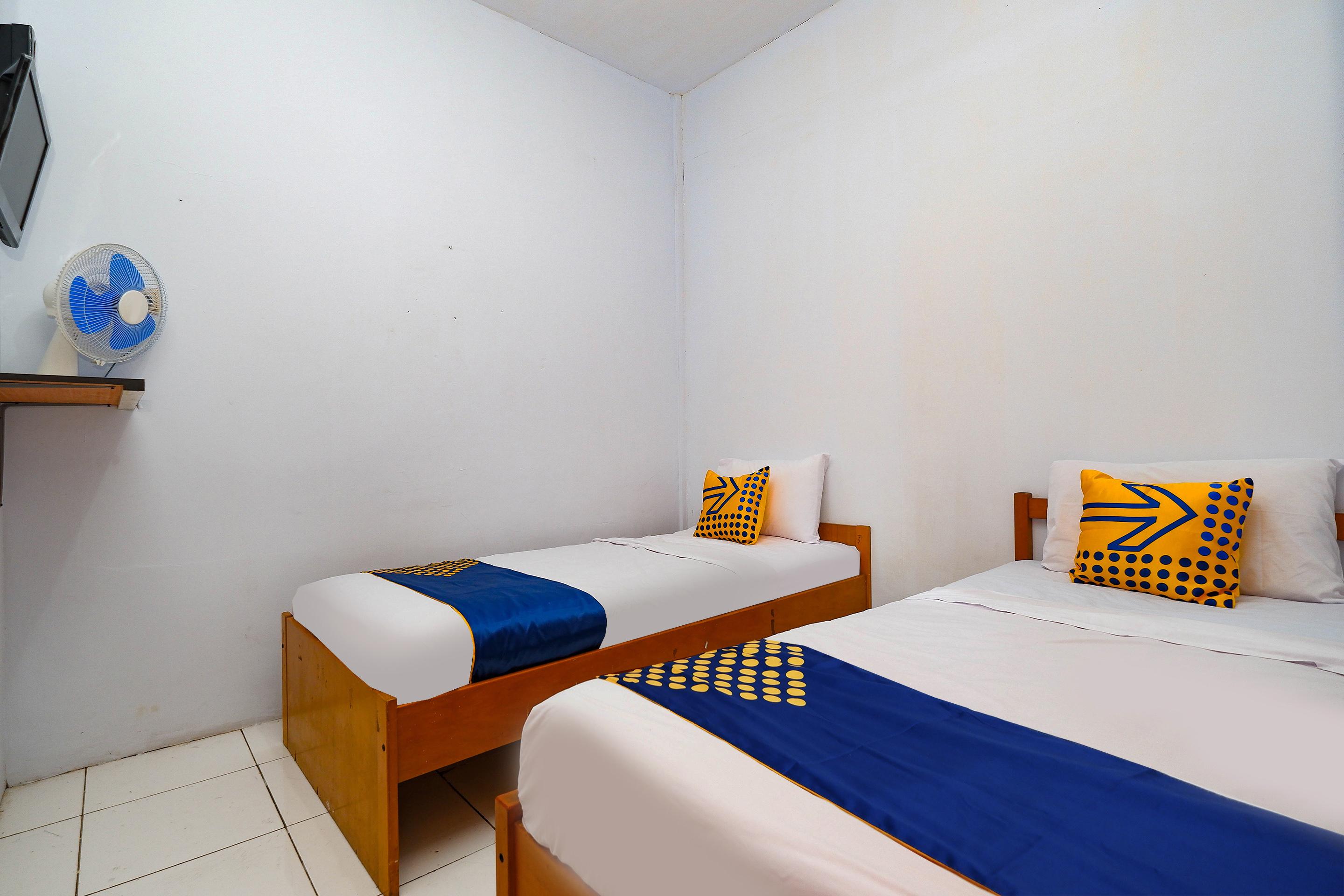 Oyo 2240 Simpang Tujuh Residence Kudus Dış mekan fotoğraf