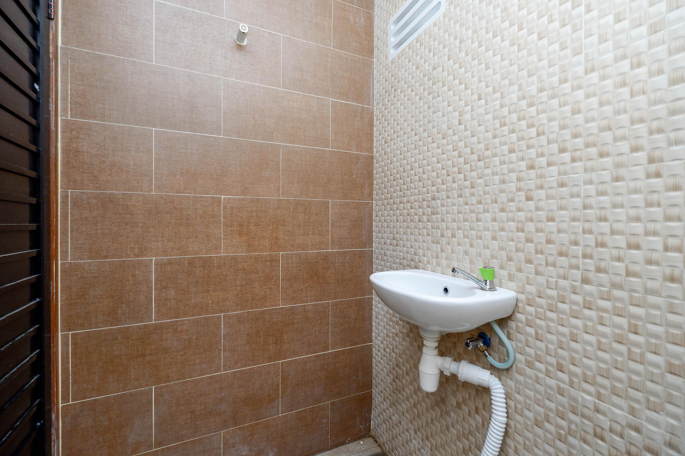 Oyo 2240 Simpang Tujuh Residence Kudus Dış mekan fotoğraf