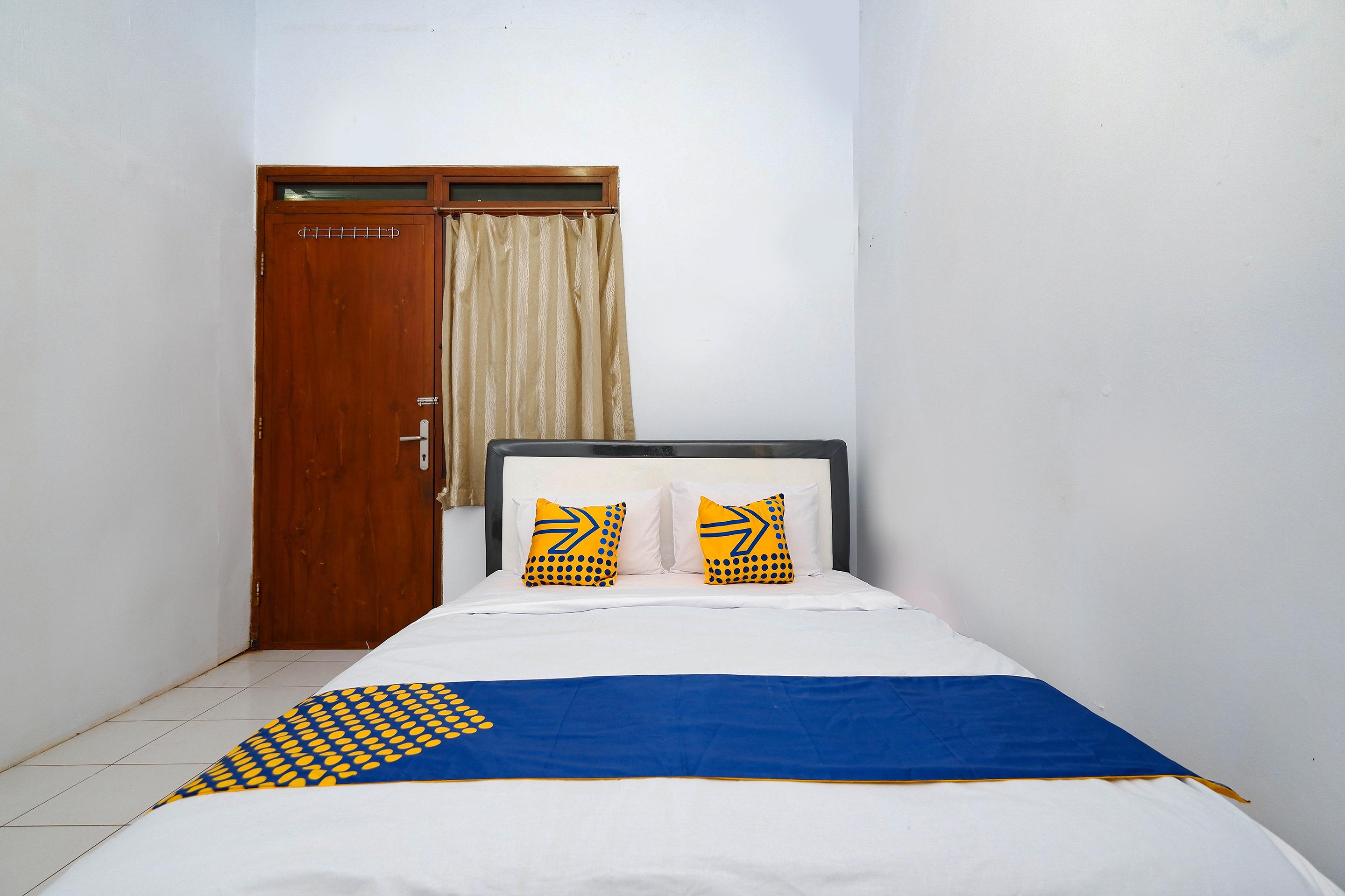 Oyo 2240 Simpang Tujuh Residence Kudus Dış mekan fotoğraf
