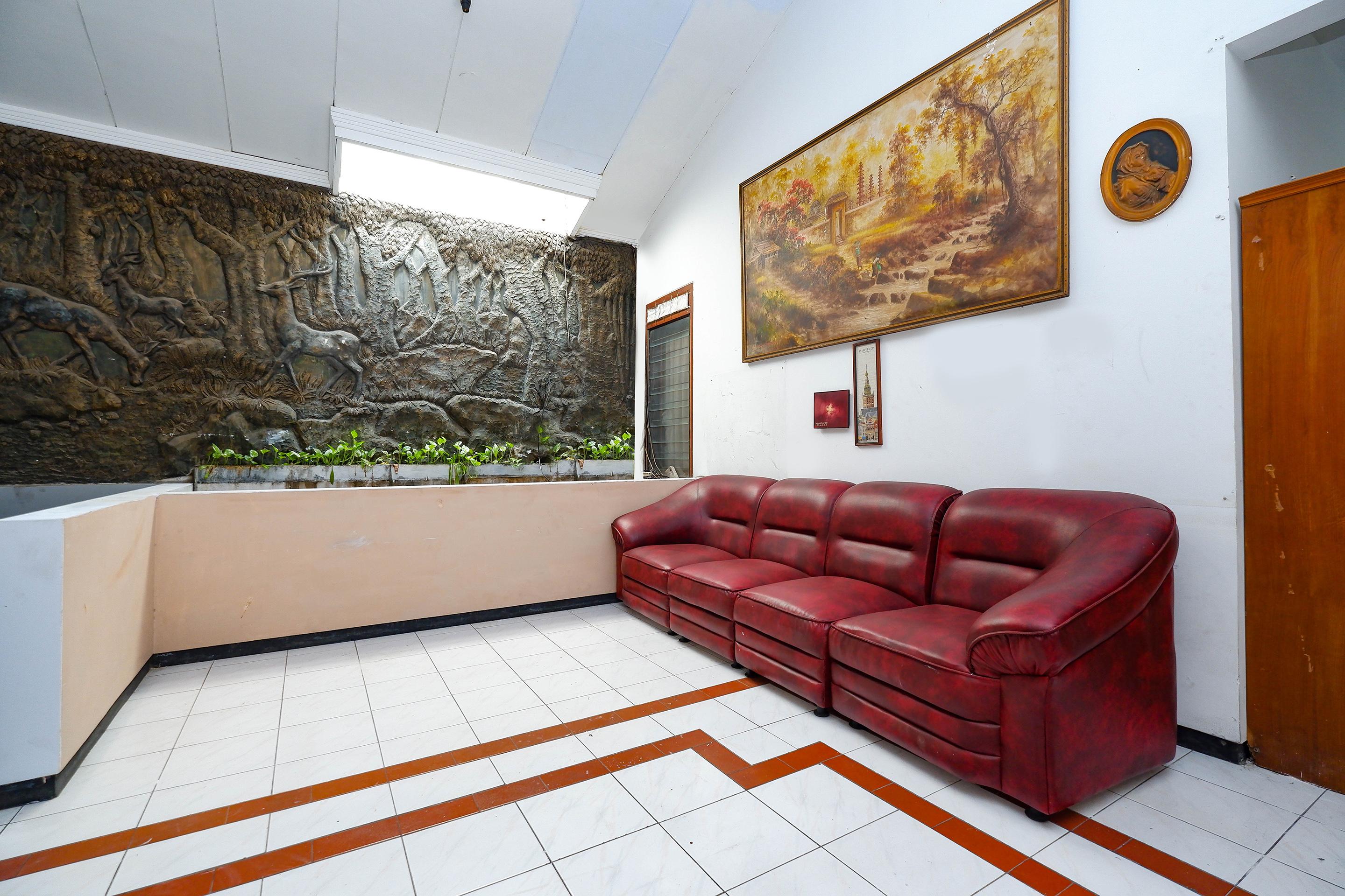 Oyo 2240 Simpang Tujuh Residence Kudus Dış mekan fotoğraf